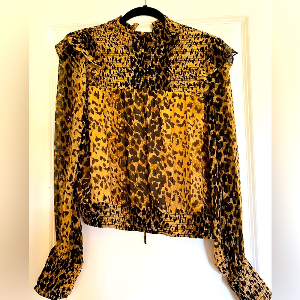 Free People size Small leopard print blouse top